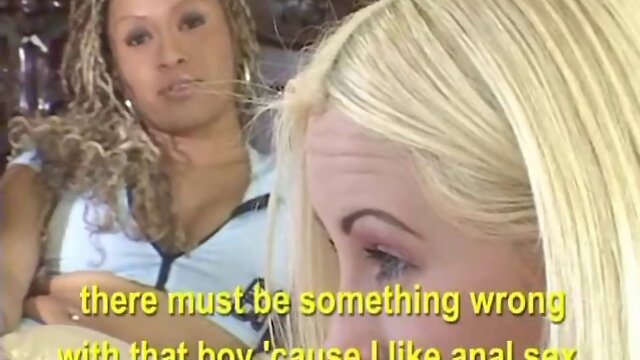 Tranny with dreads gets sucked by blonde