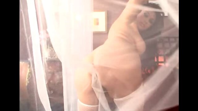 shemale dior se toca con ligueros