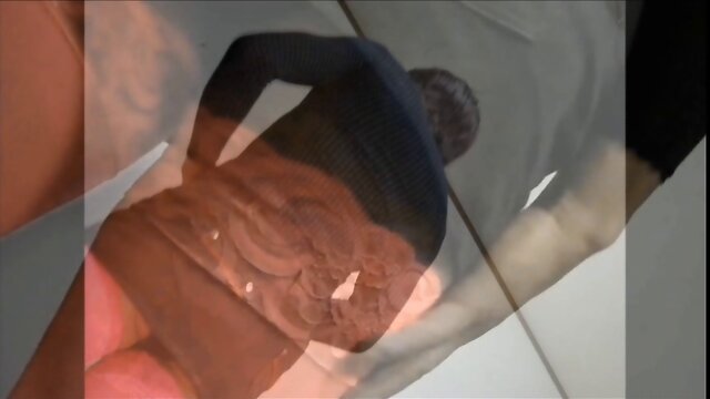 Mesmerizing Ladyboy Dance: An Asian Amateur Solo Performance