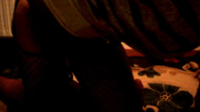 my first video, playing with my toy!!