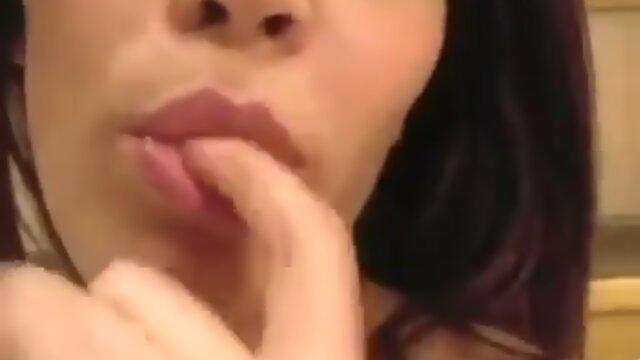 Brunnete Teen Shemale Posing For The Camera,By Blondelover.